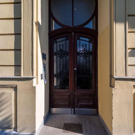 Compact Studio Near Center By Hm Wien Exterior foto